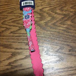 Simple southern eyeglass holder